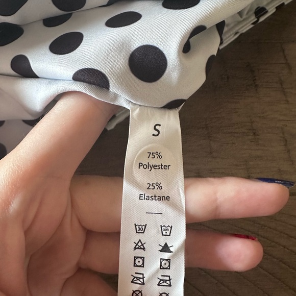 Halara Everyday High Waisted lined skirt-New - Picture 5 of 6